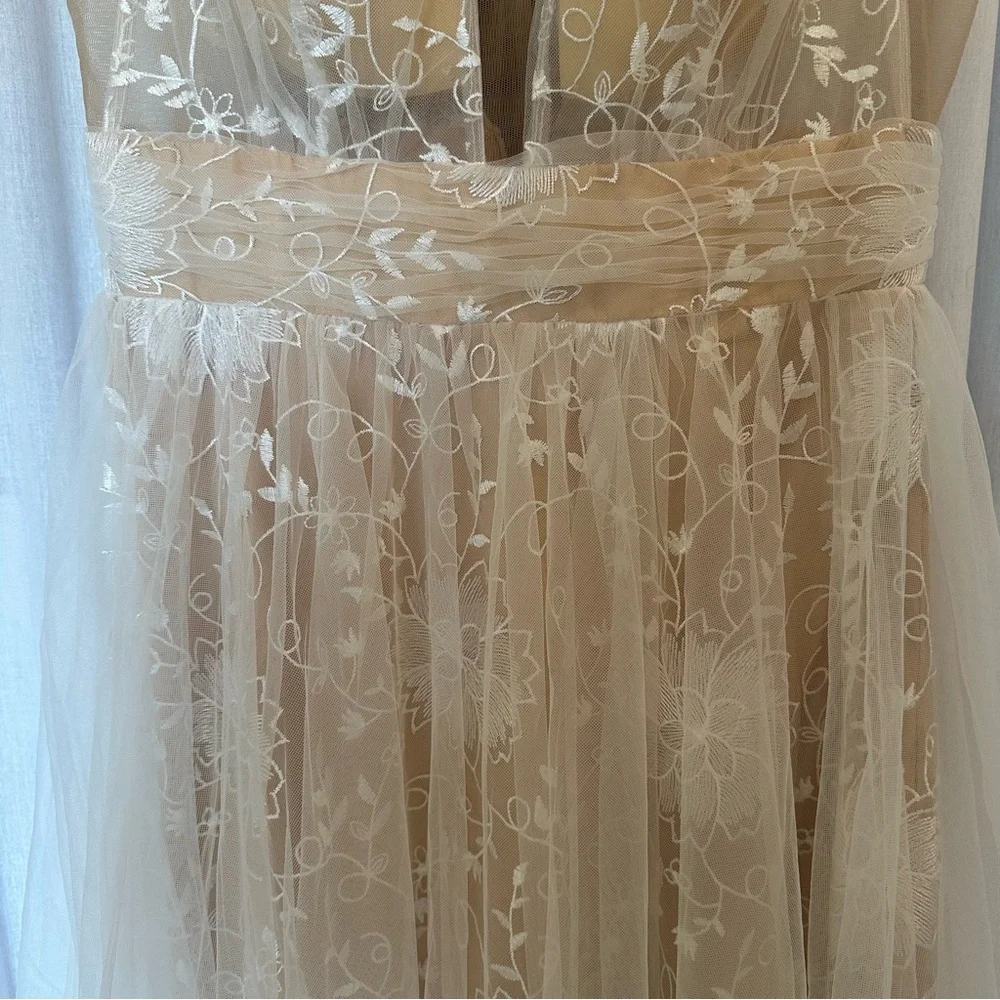 Hebeos White Nude A-line Appliqué Tulle Illusion Princess Wedding Gown - Picture 7 of 16